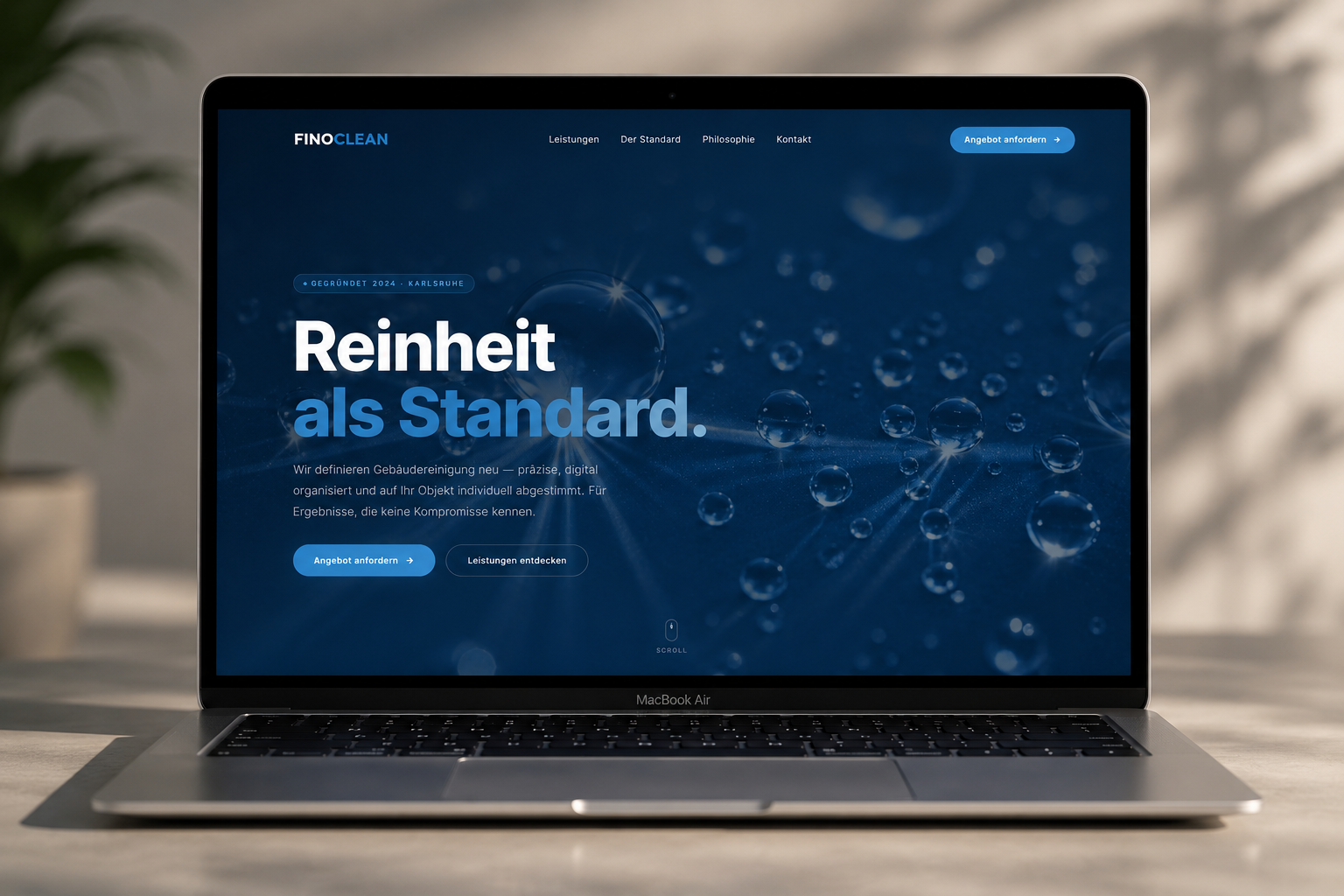 Beispiel einer von LUMIO Studio gestalteten Premium-Webseite auf einem MacBook